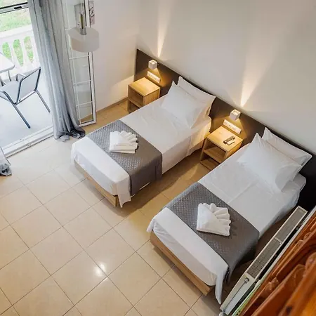 Aparthotel Riposo & 4*