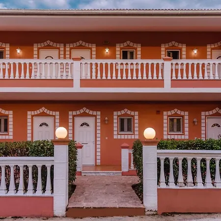 Lejlighedshotel Riposo & Kávos